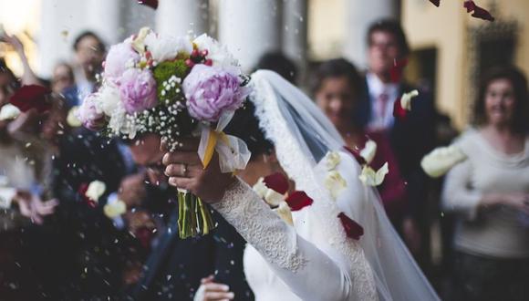 Hombre pidió a su mejor amigo vestirse de dama de honor en su boda y él  accede | HISTORIAS | PERU21 G21