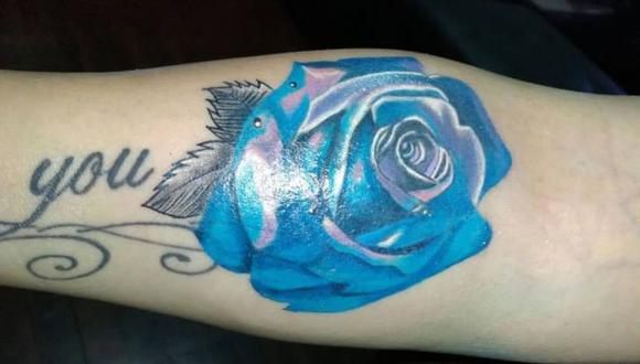 Karla Solf se olvida de su agresor borrándose el tatuaje 'I love you Ronny García'. (Facebook/Karla Solf)