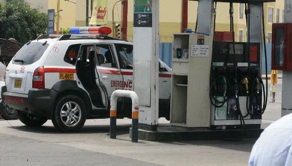 Mal ejemplo. Custodios pedían gasolina para sus patrulleros. (USI)