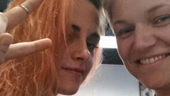 Kristen Stewart se tiñó el cabello de anaranjado. (Internet)