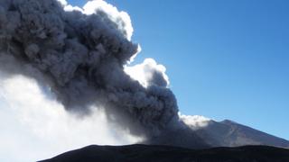 ¿Cuáles son los riesgos de exponerse a las cenizas volcánicas?