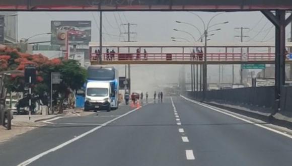 Fuga de Gas en la Panamericana Norte, cerca de la Universidad César Vallejo, en Los Olivos. (Captura)