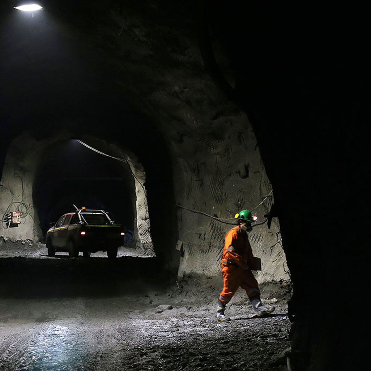 América: Chile: Un trabajador muerto deja derrumbe en una mina en ...