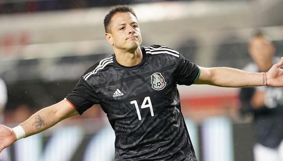 Javier Hernández puede perderse la Copa Oro con la selección mexicana. (Foto: AFP)