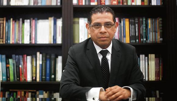 César Azabache. Penalista y ex procurador (Perú21)