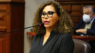 Congreso: Denuncian robo de laptop de la congresista María Teresa Cabrera en su oficina