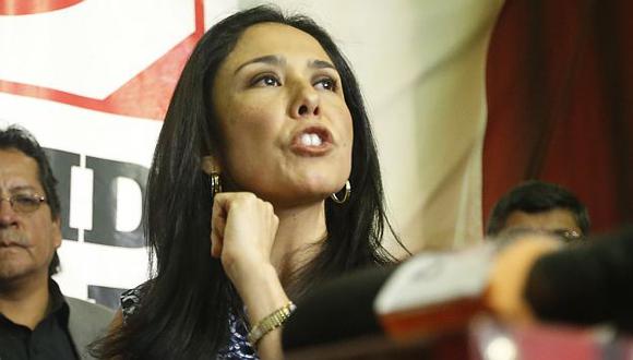 Nadine Heredia opina en Twitter sobre denuncia contra Joaquín Ramírez. (Perú21)