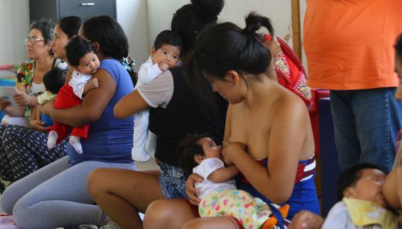 La medida beneficiará a miles de madres aportantes a Essalud. (Foto: El Comercio)