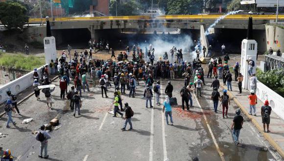 Venezuela: Ministerio público confirmó que víctimas se elevaron a 58 en los últimos días (Reuters)