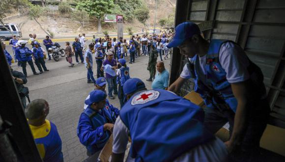 Autoridades venezolanas mantienen una "mesa técnica" con representantes de la Cruz Roja a fin de garantizar la distribución de ayuda humanitaria. (Foto: AFP)