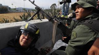 Unos 25 militares venezolanos piden asilo en la embajada de Brasil en Caracas