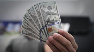 Dólar: compra y venta mediante transferencias aumentaron en 300%