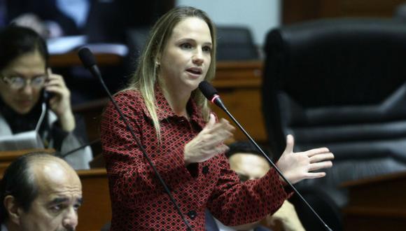 Poder Judicial confirma incautación de documentos a Luciana León