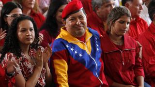 Hugo Chávez celebra su cumpleaños en acto de campaña