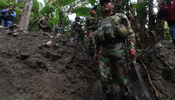 Miembros del Ejército ayudan con la búsqueda de los desaparecidos. (FOTO: Juan C. Sequeiros)