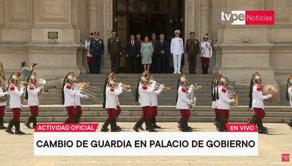 Boluarte en el cambio de guardia del Domingo de Resurrección (Foto: TV Perú).