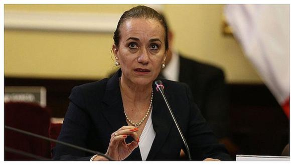 Ola de críticas a ministra Ana Revilla por declararse “en Navidad”. (Foto: GEC)