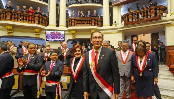 Mercedes Araóz acompañó a Martín Vizcarra al Congreso. (Presidencia)