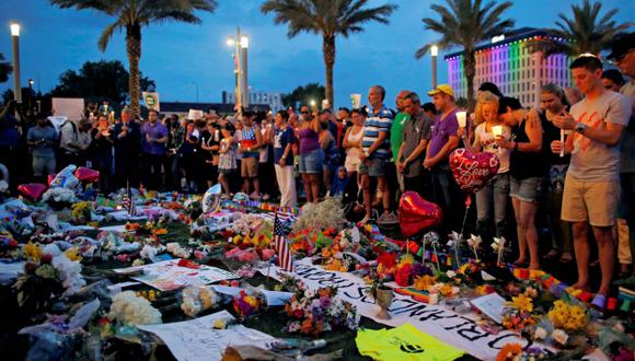 Contra el miedo. Alrededor del mundo, miles mostraron su solidaridad por las víctimas del ataque en Orlando. (Reuters)