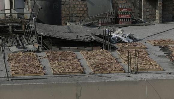 Ciudadano chino ponía a secar carne en el techo de una vivienda en San Borja. (Municipalidad de San Borja)
