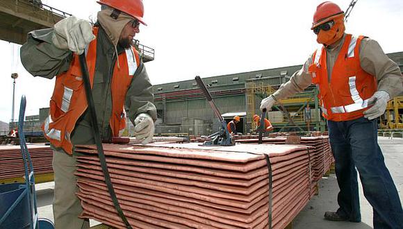 El cobre se encuentra a la expectativa de la guerra comercial. (Foto: AFP)