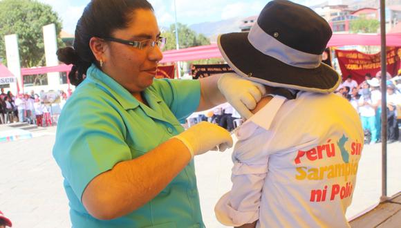 En Lima solo el 58% de niños menores de 11 años han sido acunados contra el sarampión, rubeola y polio