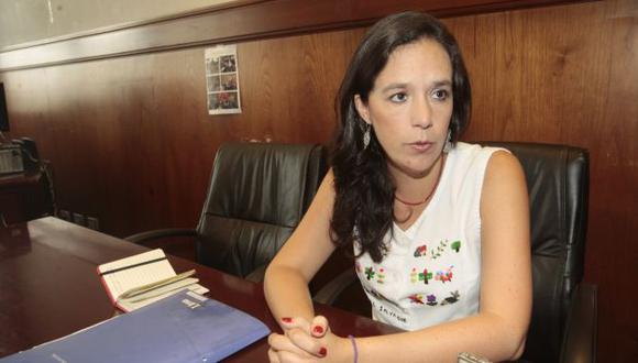 Marisa Glave prefiere juramentar ante Justiniano Apaza que ante Kenji Fujimori. (Perú21)