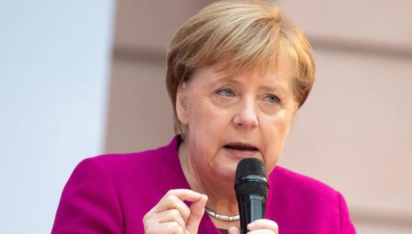 Merkel señaló que el sistema de defensa actual en los Veintiocho no es "eficiente". EFE