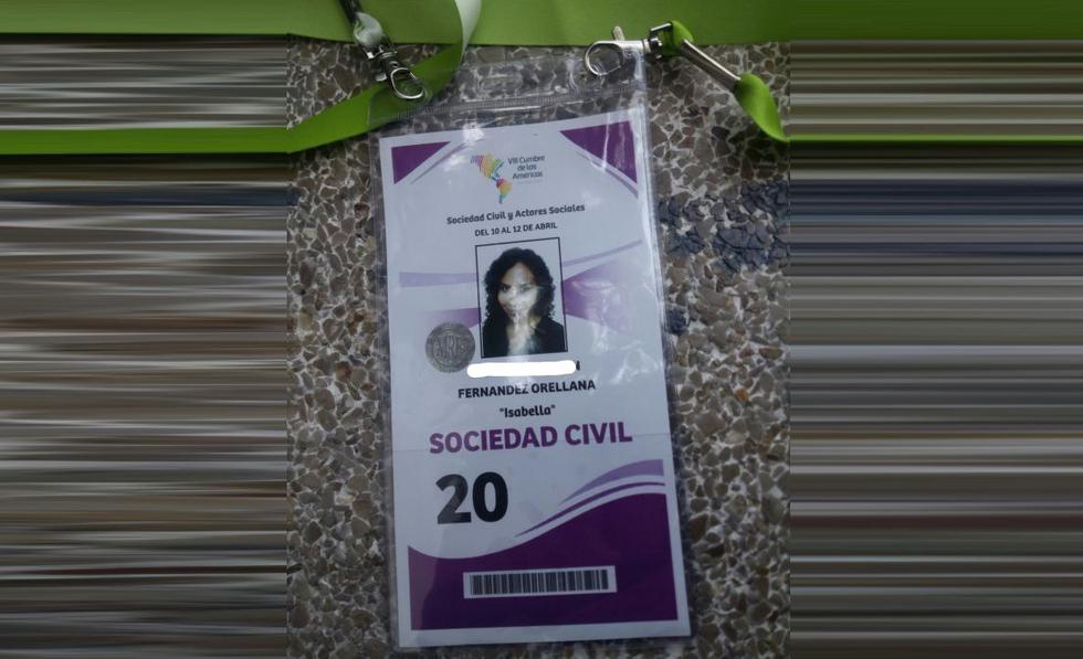 Isabella Fernández denunció transfobia en el Estado Peruano tras burla en su credencial para las Cumbres de las Américas. (@nerdybelle)