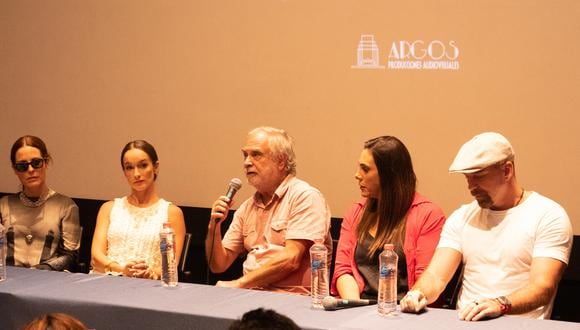 Augusto Tamayo y el elenco de "La Herencia de Flora". (Fotos:Argos Producciones Audiovisuales)