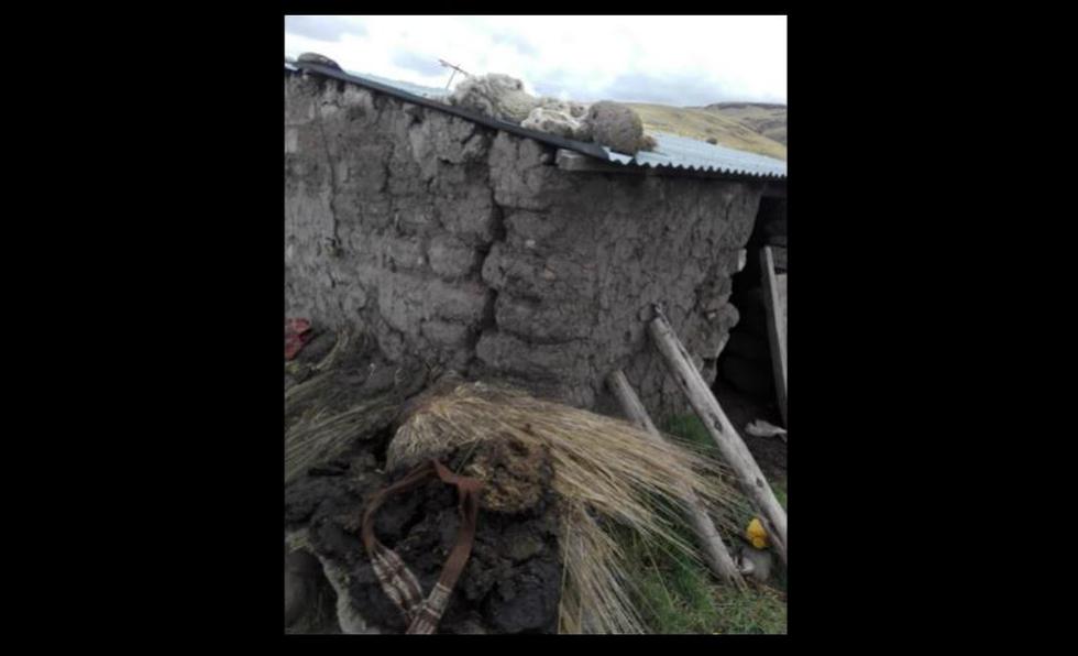 Según reporte del COER Cusco, en el sector Taccacca se registró 12 viviendas deterioradas, y en el sector Totora Alta, un total de 11 casas dañadas. (Facebook/@PRENSACUSCO2018)