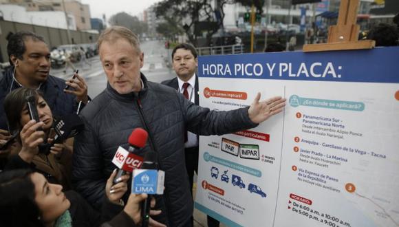 Jorge Muñoz afirmó que las modificaciones en el plan de restricción vehicular ‘pico y placa’ no obedece a presiones. (Foto: GEC)
