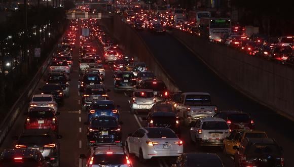 Caótico transporte. Propuesta de comuna limeña pretende aliviar el tránsito vehicular en la capital.