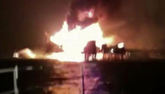 México: 4 muertos por explosión e incendio en plataforma de Pemex. (AFP)