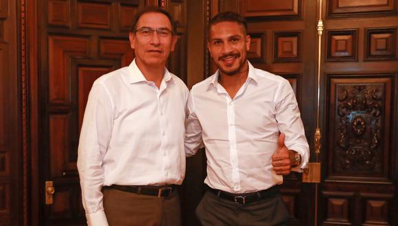 Martín Vizcarra con Paolo Guerrero.