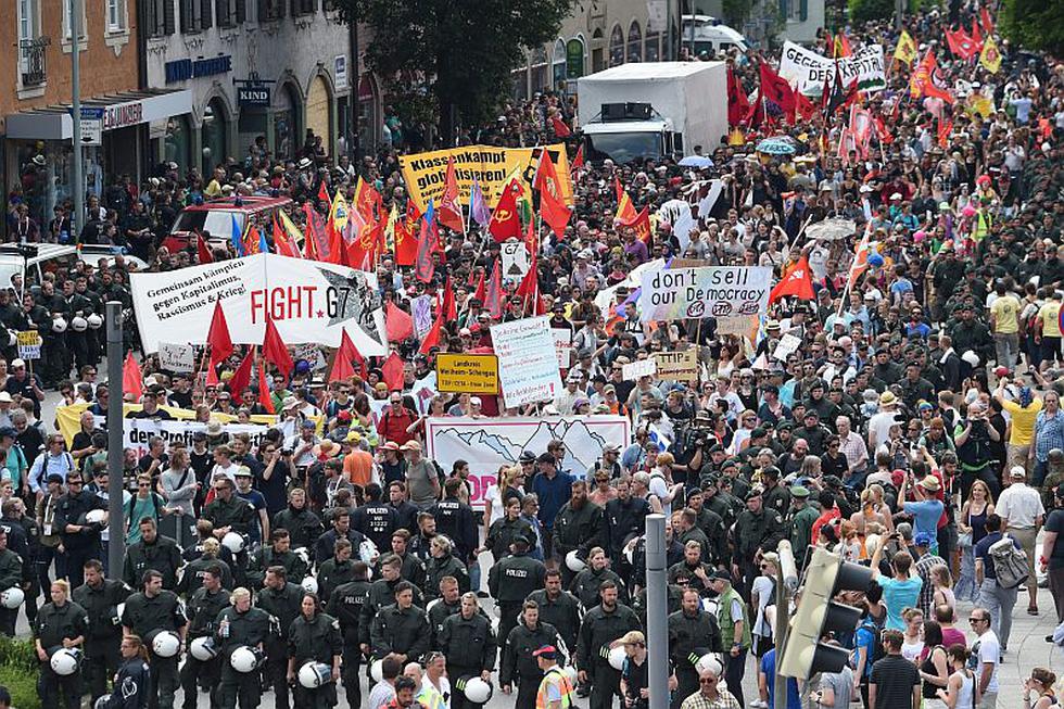 Manifestación en Alemania congregó a unas 2,000 personas. (EFE)