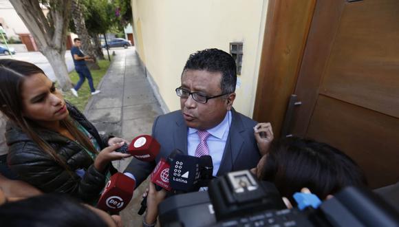 El abogado de Alan García, Erasmo Reyna, confirmó que el ex mandatario tomó la decisión de dispararse en la cabeza. (Foto: Mario Zapata / GEC)