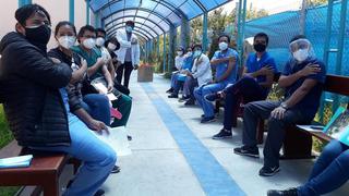 Arequipa: 78% de trabajadores de salud que luchan en primera línea contra el COVID-19 recibieron primera dosis de vacuna