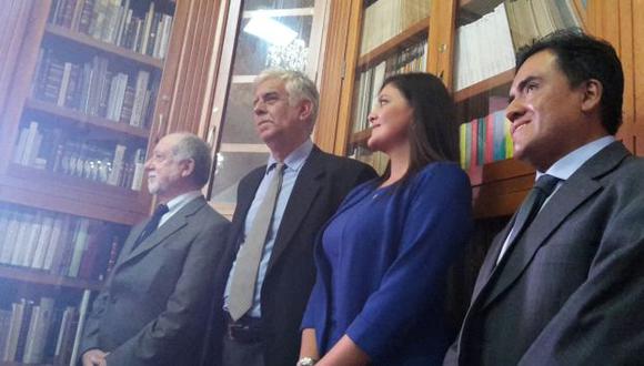 Biblioteca ya cuenta con 7,600 ejemplares del nobel Mario Vargas Llosa. (Gessler Ojeda)