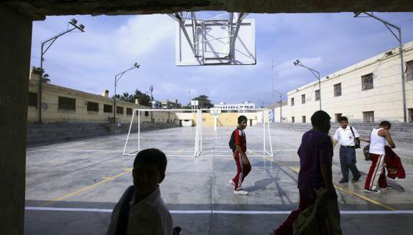 MENORES EN RIESGO. Los escolares también son víctimas de amenazas en sus propias aulas. (Perú21)