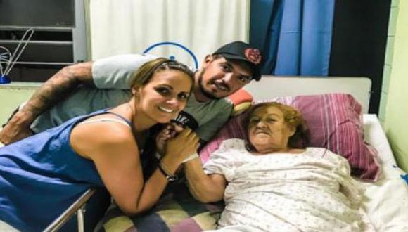 Blanca había pedido a sus amigos cercanos rezar por la salud de su abuela. (Foto: @aguadeluna)