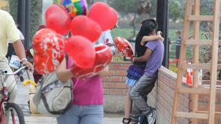 Municipalidad de Barranco realiza singular certamen de besos por San Valentín