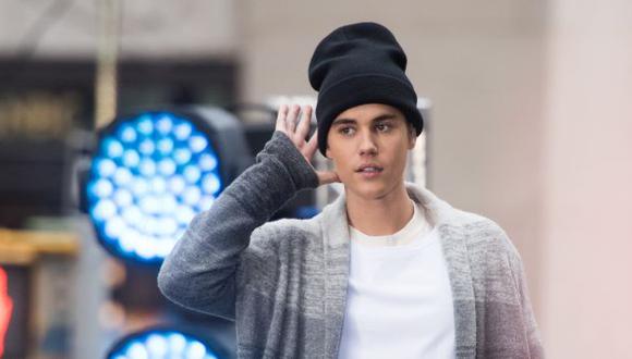 Justin Bieber colocó sus canciones en lo más alto de las listas británicas. (AFP)