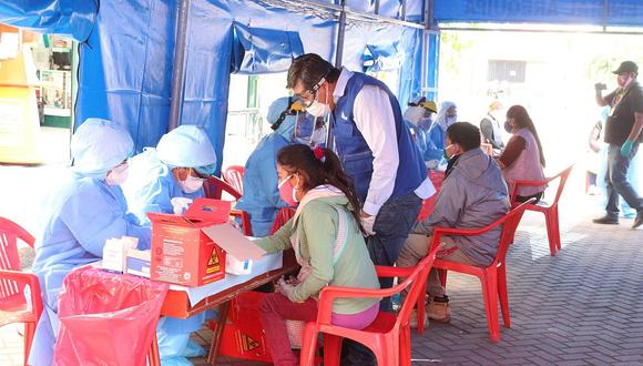 Arequipa: Siete trabajadores de la municipalidad de Yanahuara dieron positivo a prueba de COVID-19. (foto referencial)