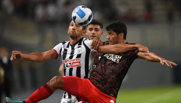 Hernán Barcos volvió a jugar un partido de Copa Libertadores tras tres años. (Foto: AFP)