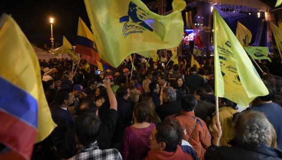 Elecciones en Ecuador: Candidatos definirían presidencia en segunda vuelta. (AFP)