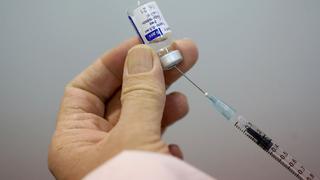 El mundo administró ya más de 100 millones de dosis de vacunas contra el coronavirus