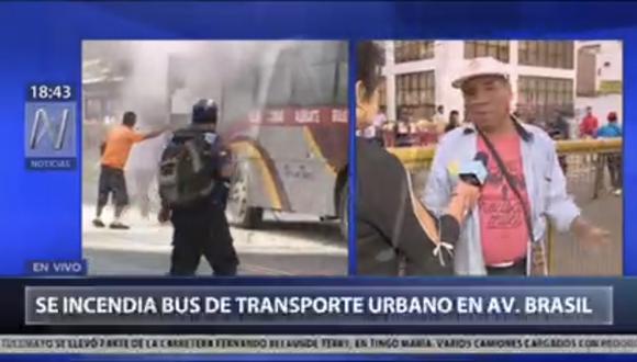 Reportan incendio de bus en la avenida Brasil. (Captura)