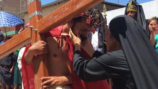 Semana Santa: Escenifican con gran fervor el Vía Crucis en Lambayeque [FOTOS]