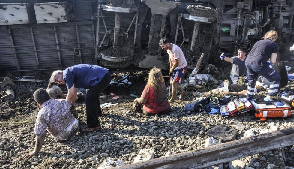 Turquía: Así quedó el tren con 362 pasajeros que se descarriló por las intensas lluvias. (Foto: AFP)